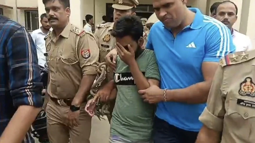 आगरा धर्मांतरण कांड: मुख्य आरोपी की फरारी पर बढ़ा आक्रोश, बजरंग दल ने जारी किया 7 दिन का अल्टीमेटम