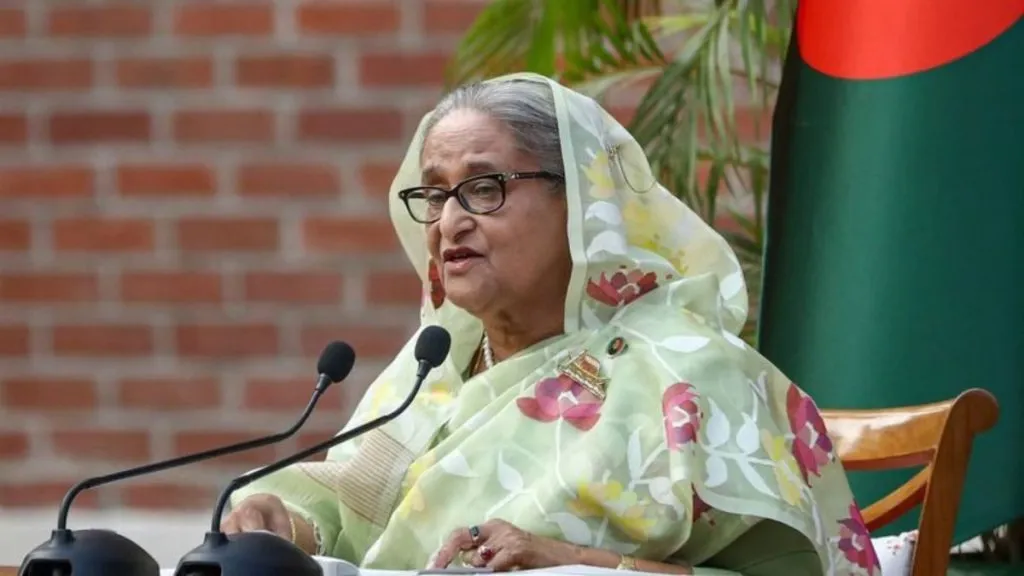 शेख हसीना का निडर सन्देश: “मुझे फर्क नहीं पड़ता, अल्लाह ने जो ज़िंदगी दी है वही लेगा”