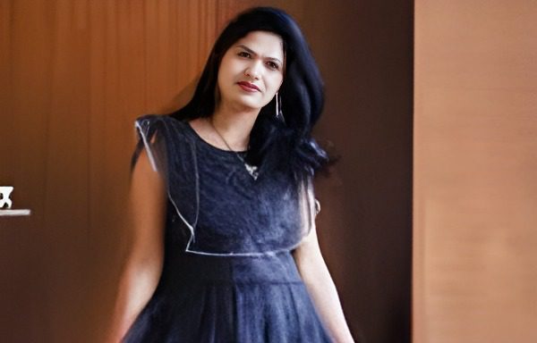 सटाणा (नाशिक) की श्रद्धा गवळी को बड़ी उपलब्धि: Shraddha Beauty Makeover बनी महिलाओं की पहली पसंद
