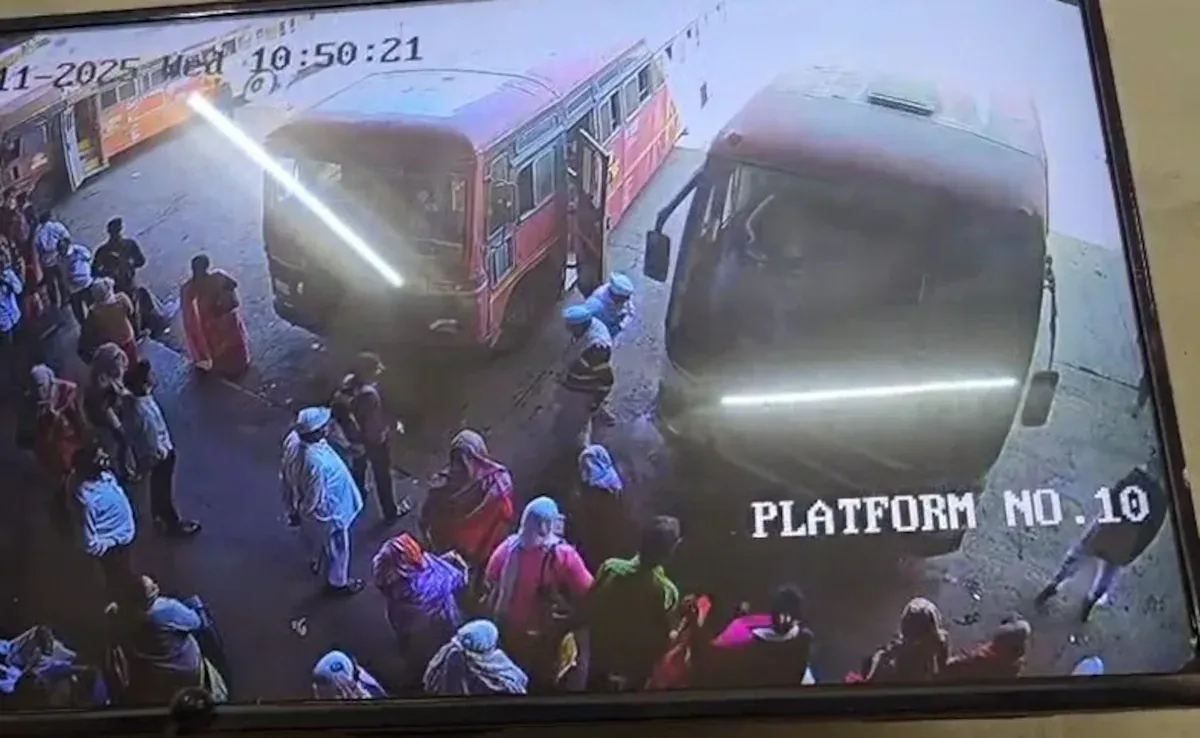 नासिक-सिन्नर बस हादसा: अनियंत्रित MSRTC बस प्लेटफॉर्म पर चढ़ी, 9 वर्षीय बच्चे की मौत, कई घायल
