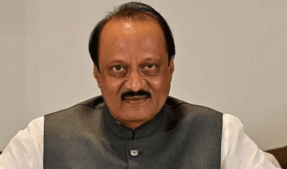 अजित पवार विमान हादसे में निधन, बारामती एयरपोर्ट पर दुर्घटना