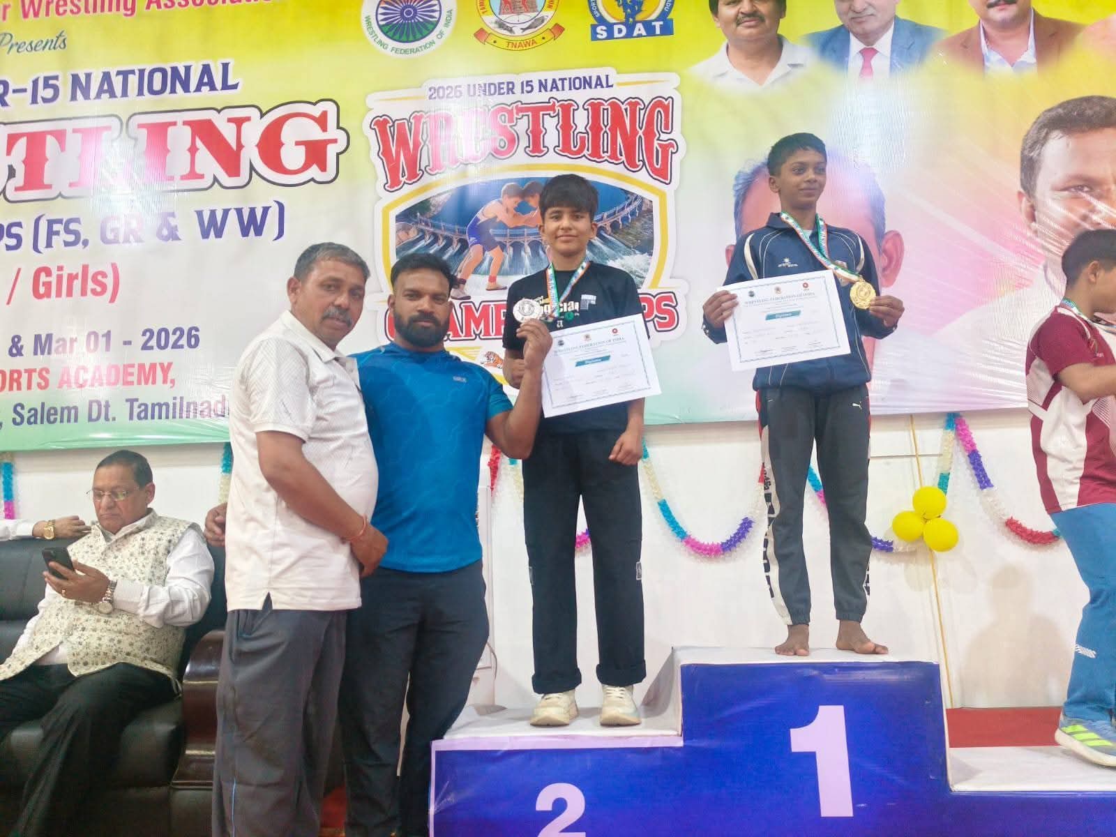 भादरा की पलक कारेला ने जीता नेशनल रेसलिंग में सिल्वर, इंडिया कैंप के लिए चयनित