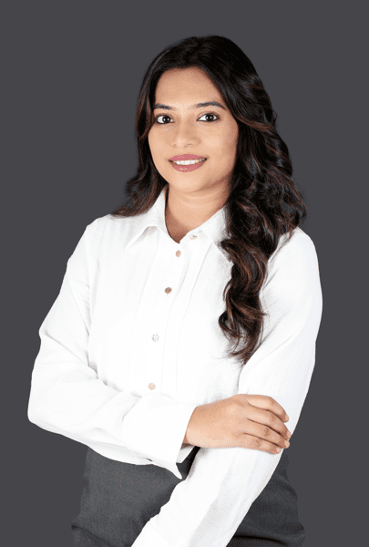 KB Makeovers: कृतिका बारवे की ब्राइडल मेकअप सफलता कहानी