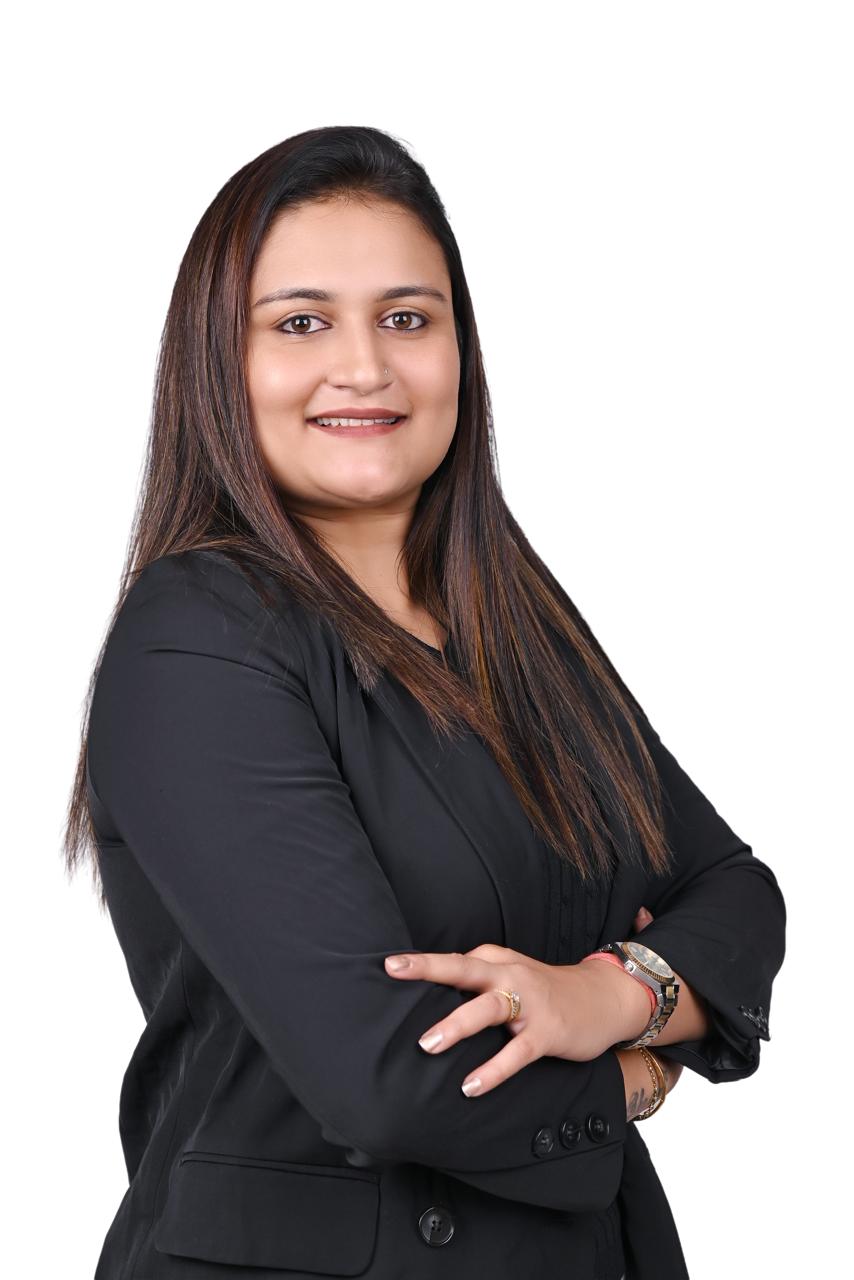 सपनों को पंख देने वाली इंडिपेंडेंट वुमन – विनल पवार