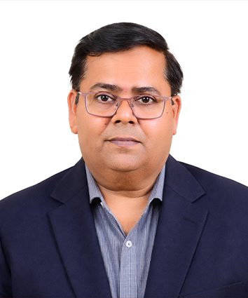 Shri Eye Care के Pandurang More: संघर्षों से भरे सफर के बाद खड़ा किया अपना सफल आई केयर सेंटर