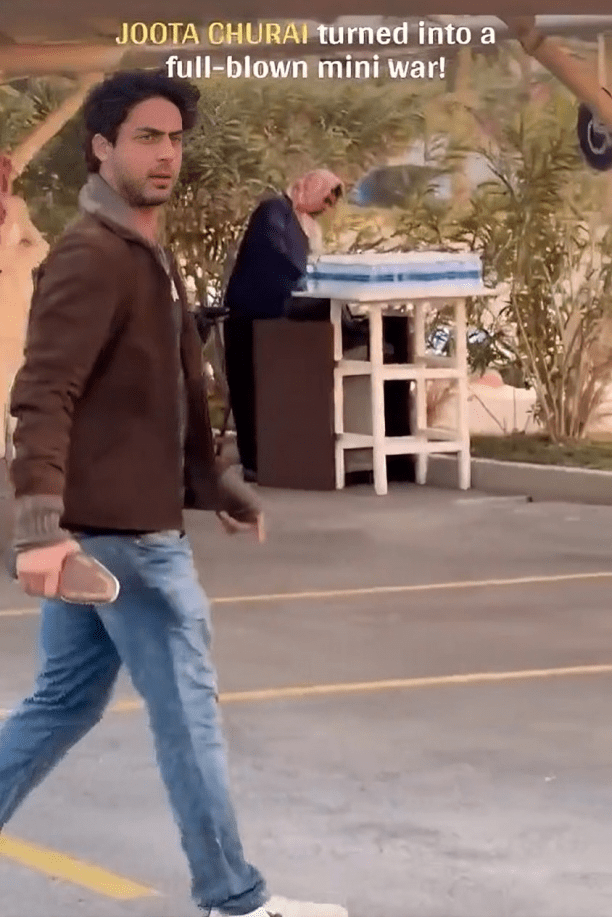 Aryan Khan की ‘जूता-चुराई’ में मस्ती, शादी में खींचातानी के बीच गिरते-गिरते बचे