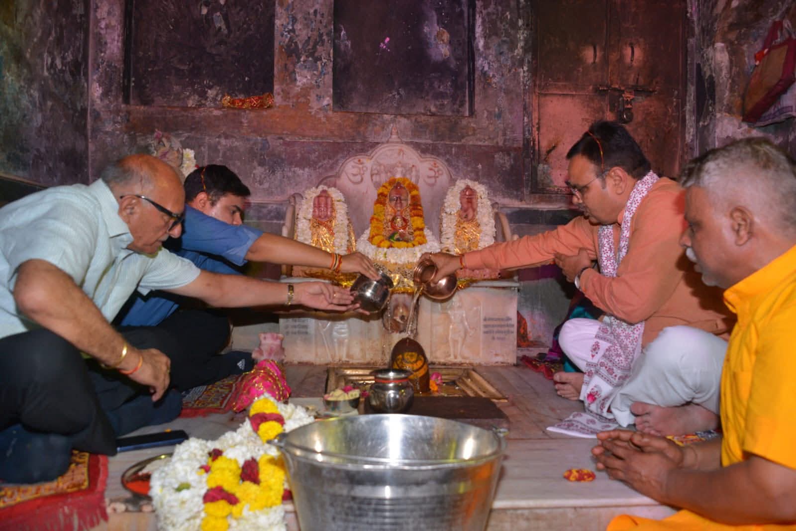 जयपुर: गलता जी तीर्थ पहुंचे CM भजनलाल शर्मा, पूजा-अर्चना कर प्रदेश की खुशहाली की कामना