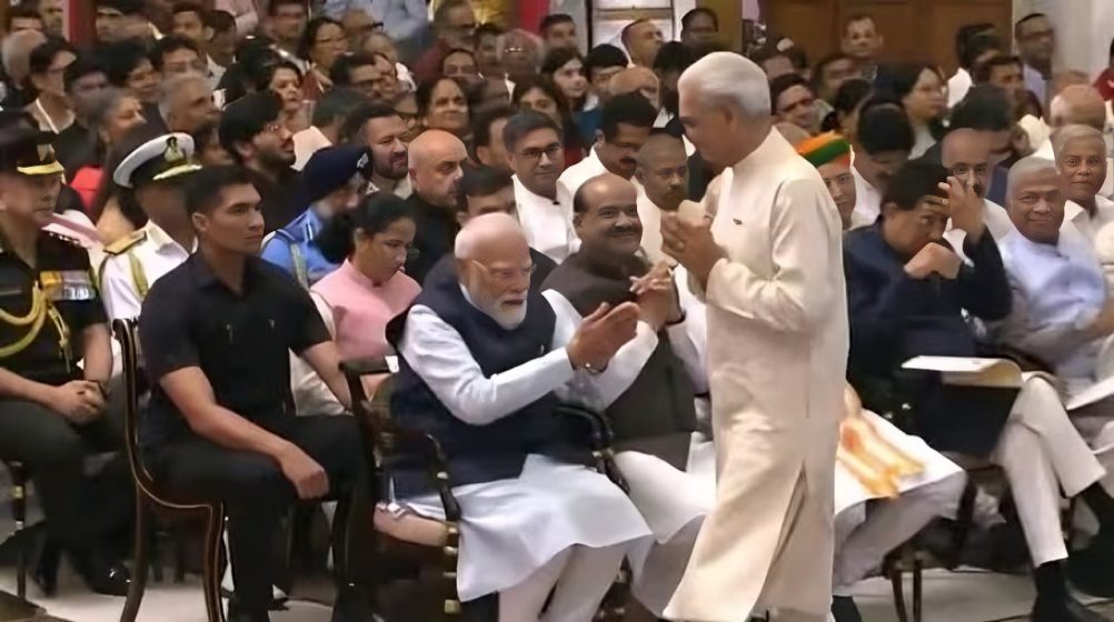 ‘मैंने PM मोदी को नजरअंदाज नहीं किया’: पद्म श्री सम्मान के बाद वायरल वीडियो पर 83 वर्षीय अनिल कुमार रस्तोगी की सफाई