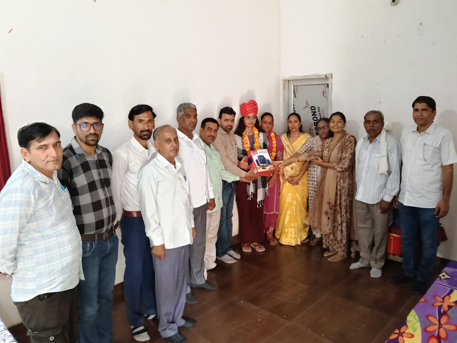 पीएम श्री राजकीय उच्च माध्यमिक विद्यालय भादरा की मनीषा बनी तहसील टॉपर: पुनर्गणना में इतिहास में मिले 100/100 अंक, 98.6% के साथ रचा नया कीर्तिमान