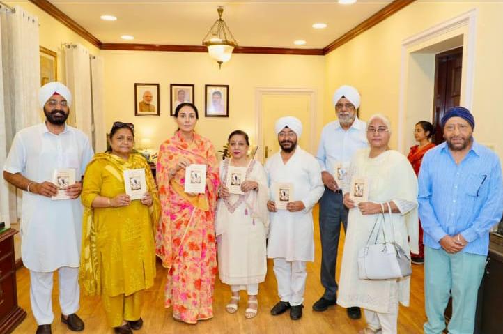 उप मुख्यमंत्री दिया कुमारी ने गुरु अर्जन देव जी के जीवन पर आधारित पुस्तक का किया विमोचन, कहा- उनका त्याग और सेवा का संदेश सदैव देता रहेगा प्रेरणा