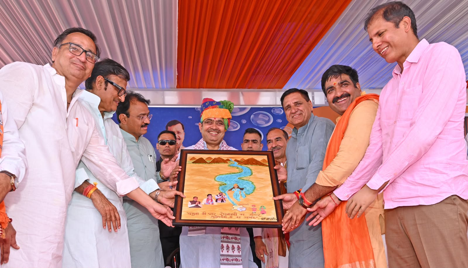 यमुना जल समझौते के बाद जयपुर में मुख्यमंत्री भजनलाल शर्मा का भव्य स्वागत, बोले- कांग्रेस ने किए वादे, हमारी सरकार ने किया काम; अब शेखावाटी की धरती पर किसान उगाएगा समृद्धि