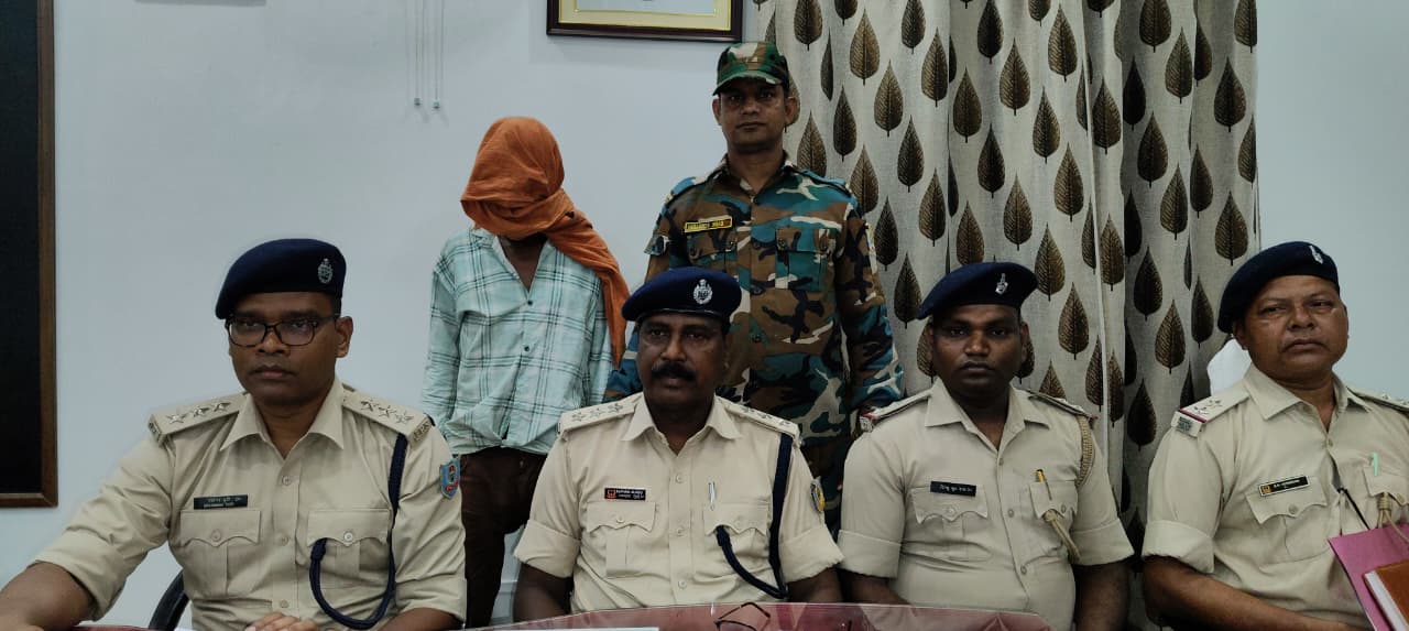 कोटेपाड़ा जंगल हत्याकांड का खुलासा, 24 घंटे में आरोपी फंटुस लागुरी गिरफ्तार