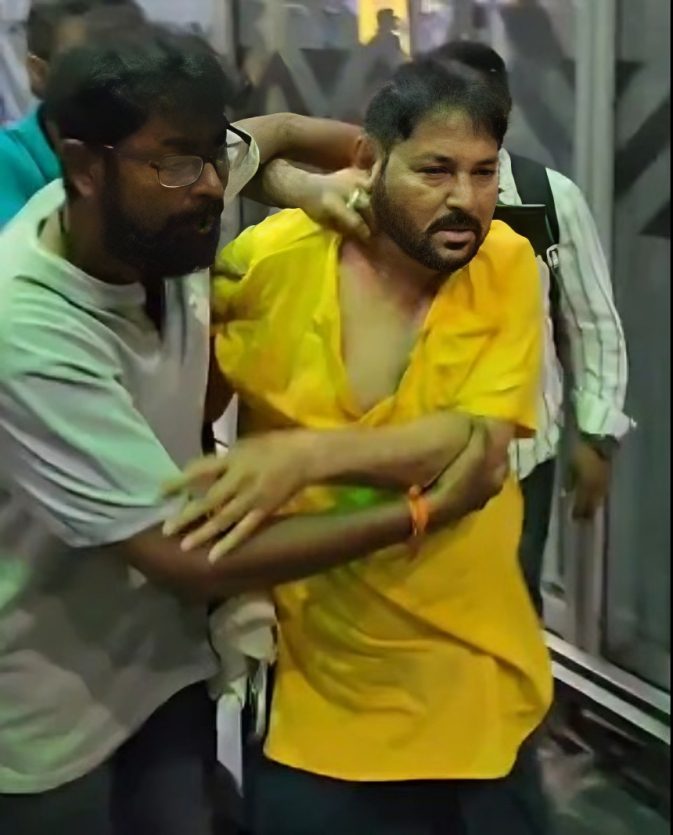 कोलकाता एयरपोर्ट पर हथियारबंद शख्स मिलने का दावा, अभिषेक बनर्जी ने उठाए सुरक्षा पर सवाल; बीजेपी ने आरोपों को किया खारिज
