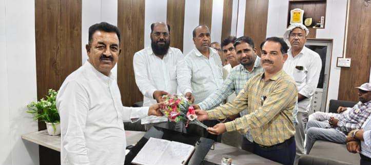 भादरा में बिजली बोर्ड से जुलाहों की ढाणी तक स्ट्रीट लाइट परियोजना स्वीकृत, विधायक संजीव बेनीवाल का जताया आभार