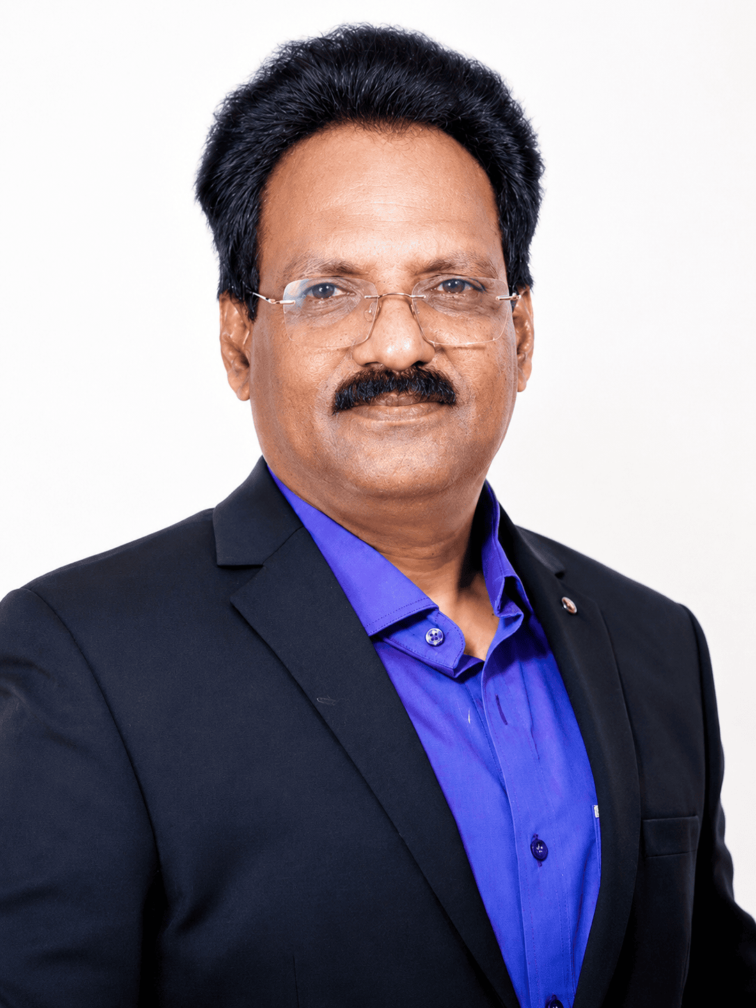 Mr. Sunil Keshavrao Poreddiwar ने Sanskriti Sanskrutik Bhavan Gadchiroli के माध्यम से संघर्ष, समाजसेवा और उद्यमिता की मिसाल कायम की
