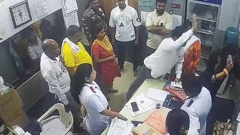 कल्याण अस्पताल हमला: 3 आरोपी गिरफ्तार, शिवसेना पार्षद रमेश म्हात्रे पर अब तक नहीं हुई कार्रवाई