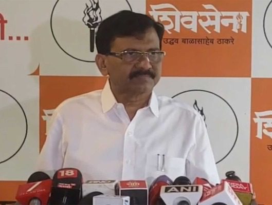 संजय राउत का बड़ा दावा: “नितिन गडकरी को बदनाम कर रहे हैं बीजेपी के ही नेता”, महाराष्ट्र की राजनीति में मचा बवाल