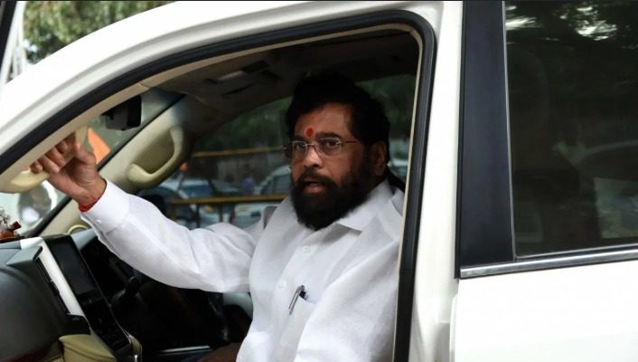 एकनाथ शिंदे अचानक दिल्ली रवाना, भाजपा के शीर्ष नेताओं से करेंगे मुलाकात, केंद्रीय मंत्रिमंडल विस्तार की अटकलें तेज