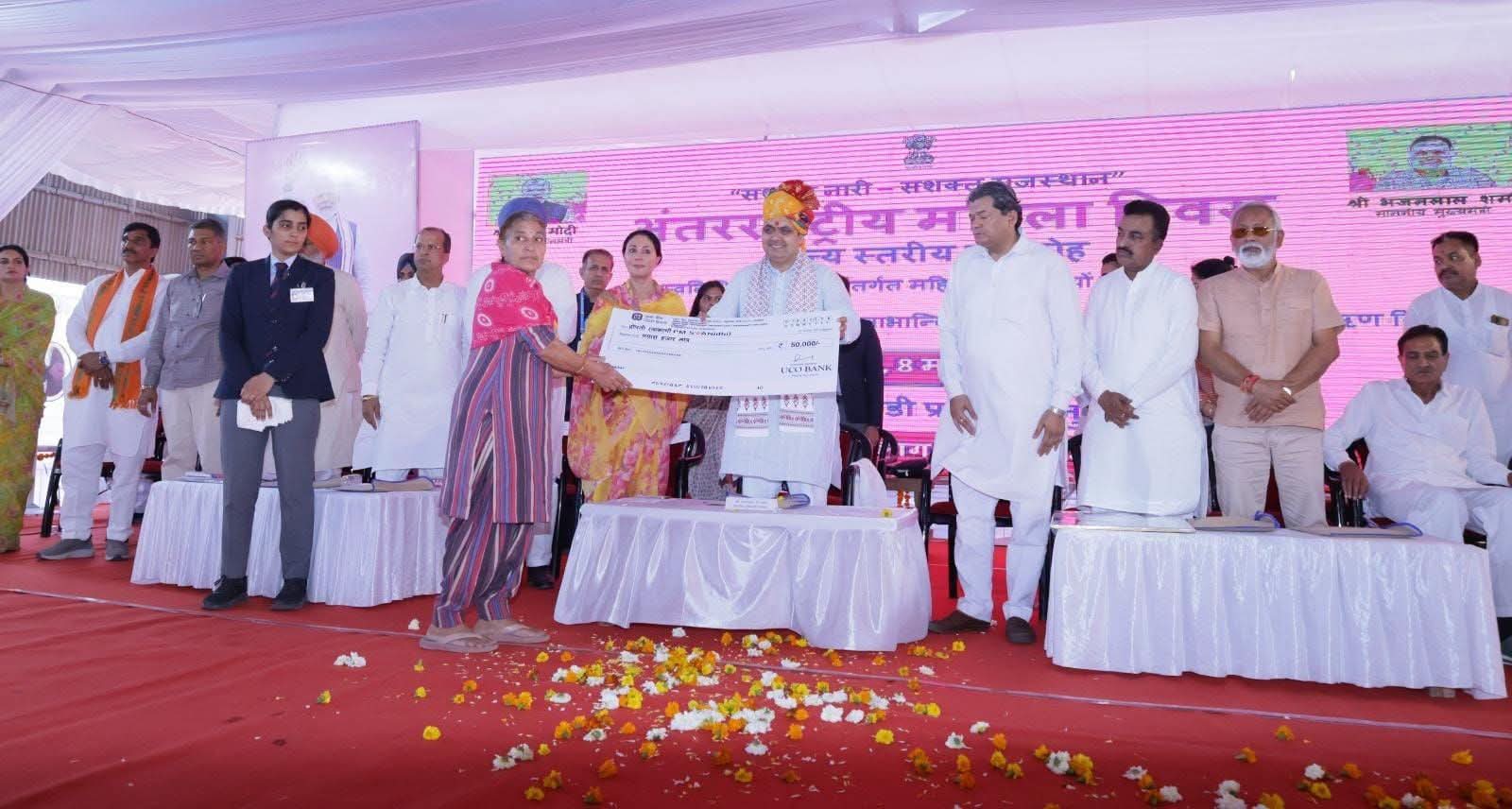पीएम स्वनिधि योजना से हनुमानगढ़ के 8,879 पथ विक्रेताओं को मिला आर्थिक संबल, 2030 तक बढ़ाया गया योजना का विस्तार