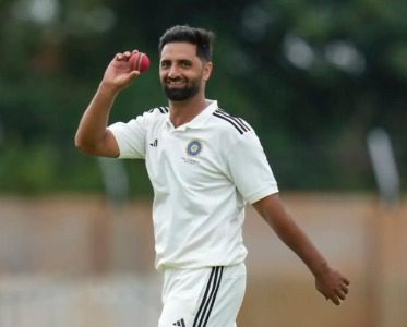 IND vs SL: जसप्रीत बुमराह की जगह आकिब नबी को मिला मौका, पहली बार भारत की टेस्ट टीम में शामिल
