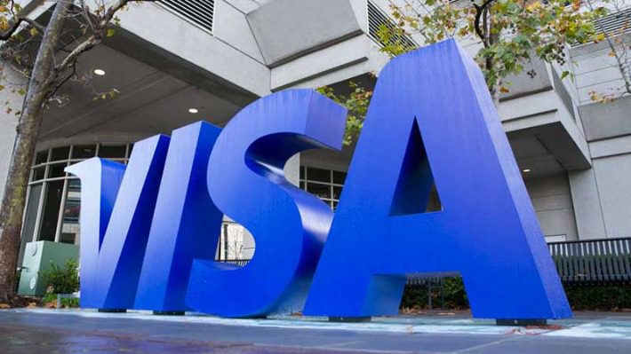 Visa ने 2,600 कर्मचारियों की छंटनी की, AI रणनीति के बीच भारत के कर्मचारी भी प्रभावित