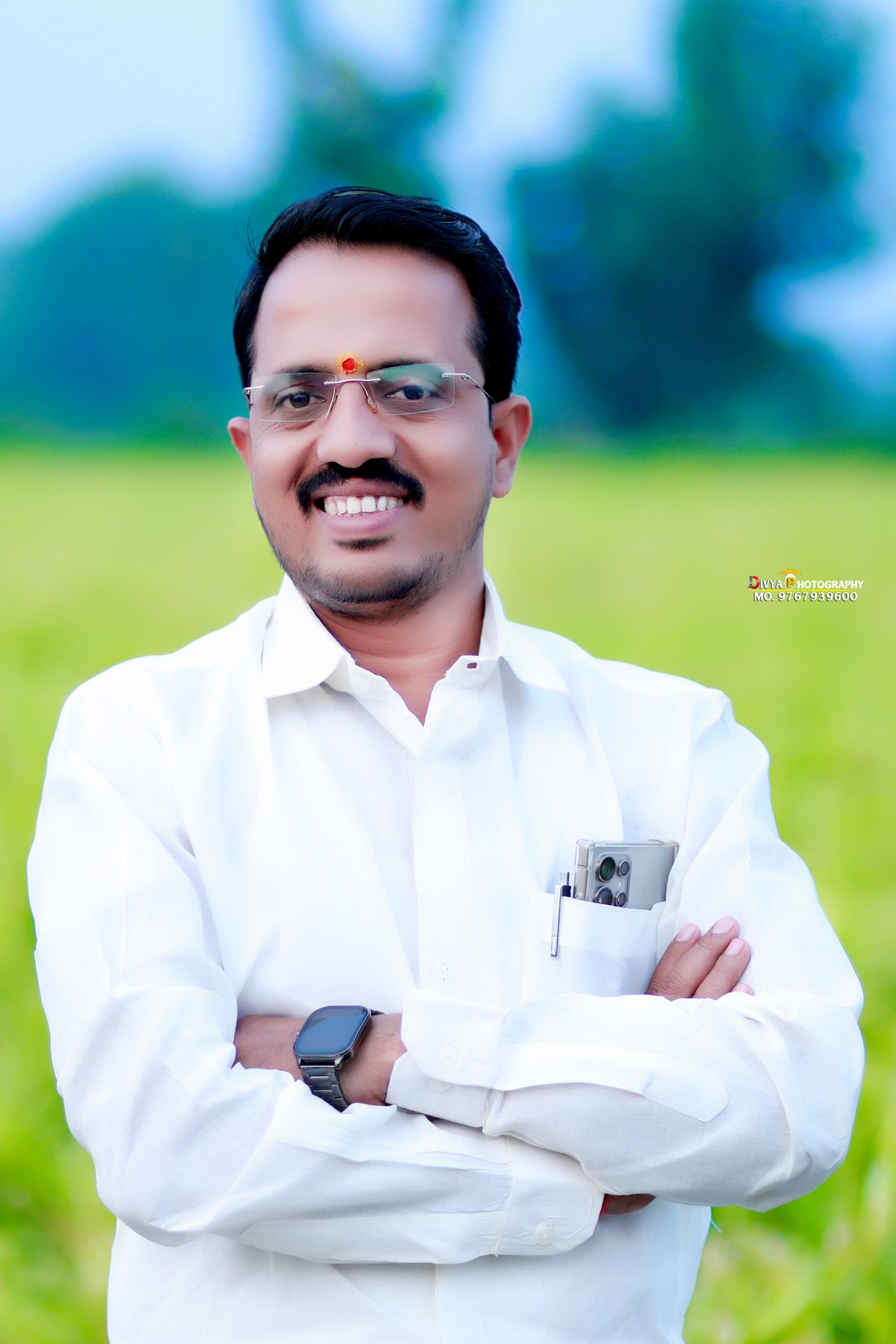 Avinash Panditrao Patange: рдЧрд╛рдВрд╡ рдХреА рдорд┐рдЯреНрдЯреА рд╕реЗ рдирд┐рдХрд▓рд╛ рдЬреБрдиреВрди, рд╕рдВрдШрд░реНрд╖ рдХреА рд░рд╛рд╣ рдкрд░ рдмрдирд╛ 2,000 рд▓реЛрдЧреЛрдВ рдХреЗ рд░реЛрдЬрдЧрд╛рд░ рдХрд╛ рдЖрдзрд╛рд░